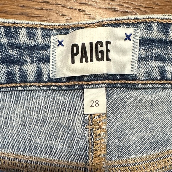 PAIGE Noella Relaxed Straight Light Wash Denim Jeans - Picture 3 of 10